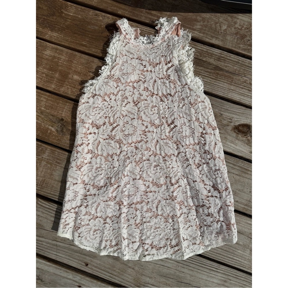 Suzel Lace Sleeveless Blouse – Women's Size Small